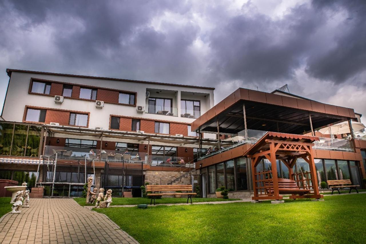 Hotel Roser House Boutique - Pe Malul Lacului Колибица Экстерьер фото