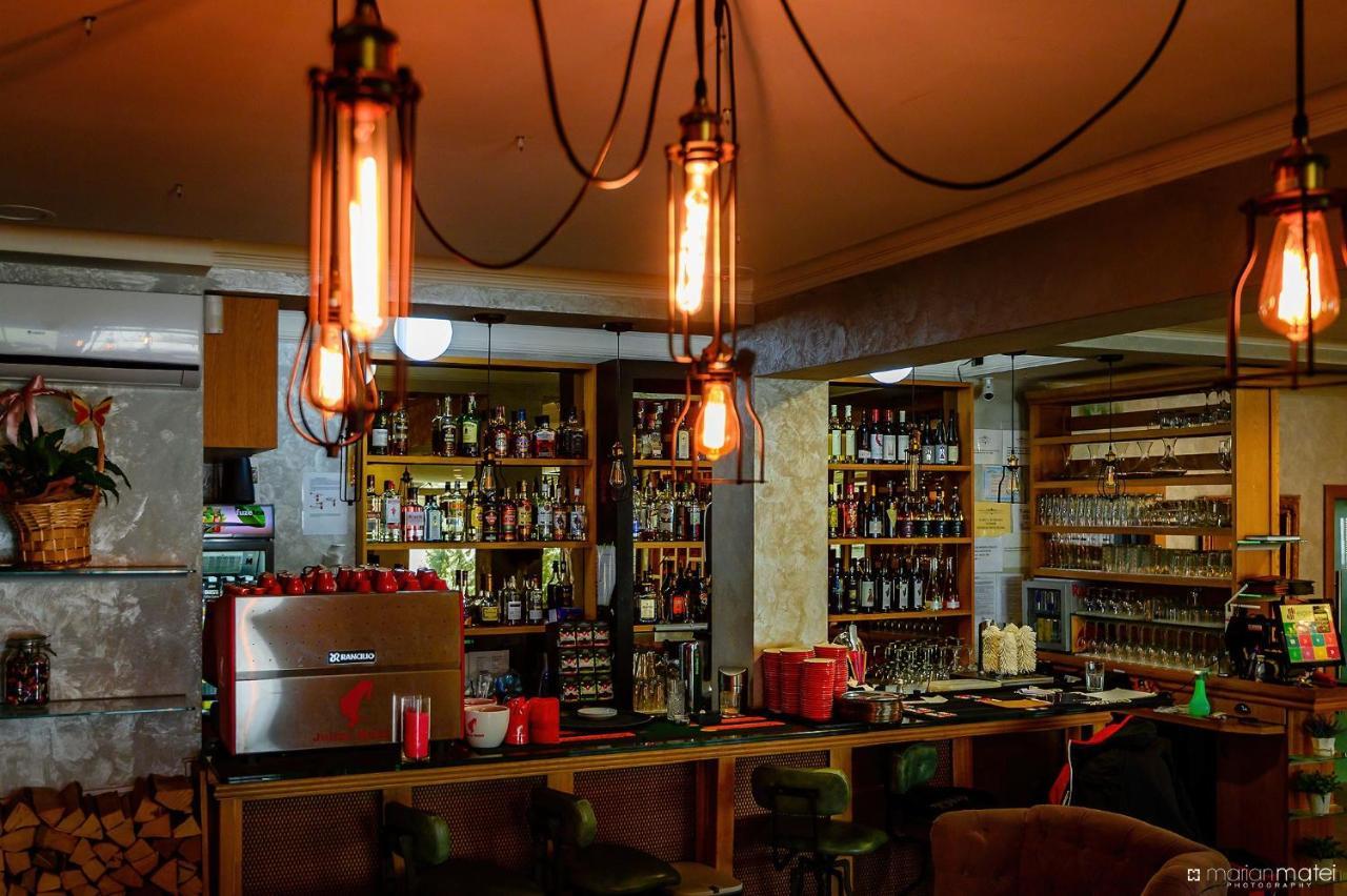 Hotel Roser House Boutique - Pe Malul Lacului Колибица Экстерьер фото