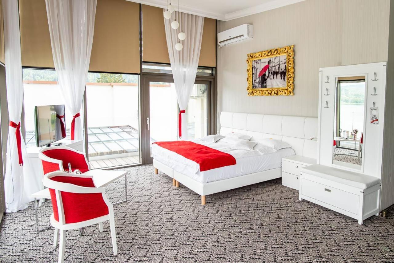 Hotel Roser House Boutique - Pe Malul Lacului Колибица Номер фото